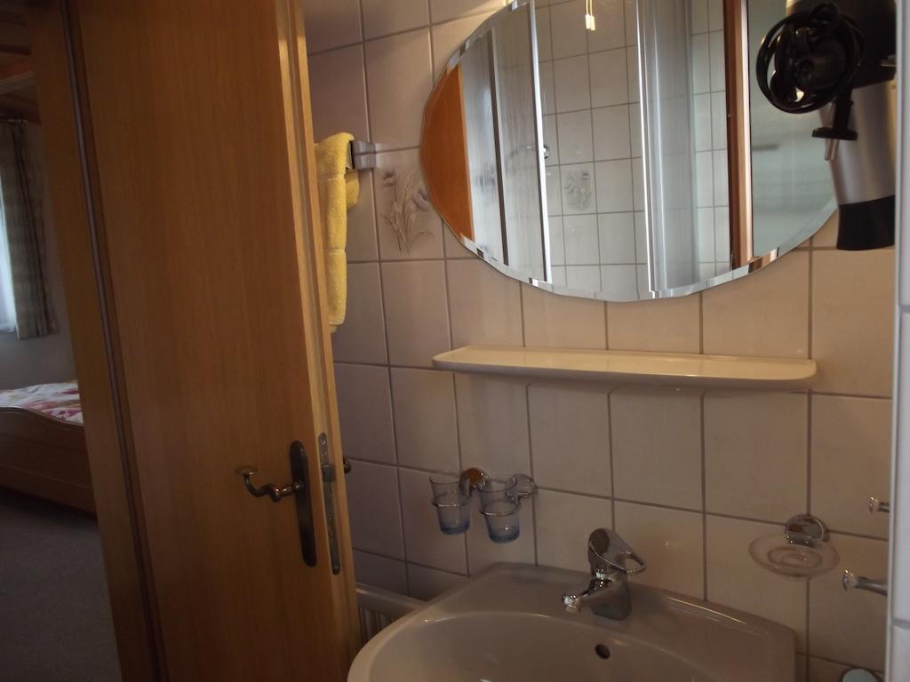 Haus Margit Apartment Kossen Room photo